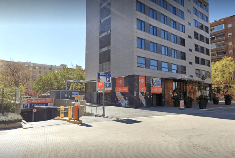 ubicacion-parking-roma-sants-estacion